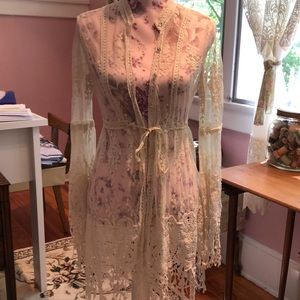 Cream lace ie front top